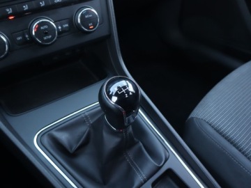 Seat Leon III Hatchback Facelifting 1.5 EcoTSI 130KM 2019 Seat Leon 1.5 TSI, Salon Polska, Klima, zdjęcie 12