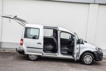 Volkswagen Caddy III Kombi Facelifting 1.6 TDI 75KM 2015 Volkswagen Caddy VW CADDY 1.6 TDI 5-MIEJSC Czujniki Parkowania HAK Gwaranc, zdjęcie 16