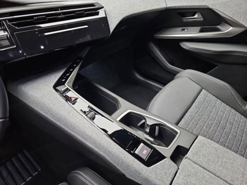 Peugeot 3008 III 2025 Od ręki - Allure e-DCS 1.2 mHEV 145KM, zdjęcie 9