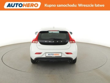 Volvo V40 II Hatchback Facelifting 2.0 D2 120KM 2018 Volvo V40 automat niski przebieg navi PDC tempomat, zdjęcie 5