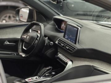 Peugeot 5008 II Crossover Facelifting 2.0 BlueHDi 177KM 2020 Peugeot 5008 GT / 7 osobowy / Hak / Masaż / Panora, zdjęcie 36