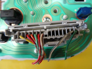 PŘÍSTROJOVÁ DESKA BUDÍK BUDÍKY DAIHATSU SIRION BENZÍN 8301097208 / 2573105731 NR933
