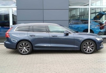 Volvo V60 II  2022 Volvo V60 2.0 MHEV 197KM Inscription Getr FV23 Salon PL Serwis ASO Gwaranc, zdjęcie 4
