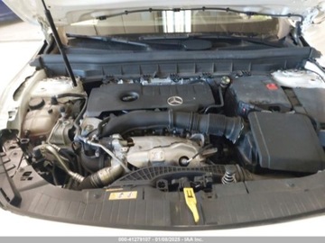 Mercedes GLB 2021 Mercedes-Benz GLB 250 4Matic 2021 2.0l 2.0 Benzyna 221KM, zdjęcie 8