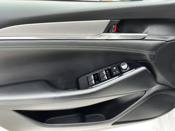 Mazda 6 III Sport Kombi Facelifting 2018 2.0 Skyactiv-G 145KM 2019 Mazda 6 Automat / Navi / Biała Perła / Salon Pl, zdjęcie 31