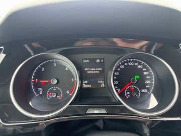 Volkswagen Touran III 2.0 TDI 150KM 2020 Volkswagen Touran 2.0 Diesel 150KM, zdjęcie 10