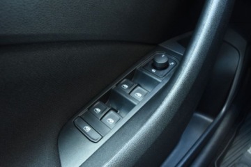Skoda Kamiq Crossover Facelifting 1.0 TSI 115KM 2025 Skoda Kamiq SalonPL Selection DSG LEDKESSYTEMPOMATPakiet Winter Premium FV, zdjęcie 24