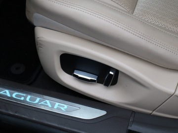 Jaguar XF II Sedan 2.0 i4D 180KM 2018 Jaguar XF 20d, 1. Właściciel, 177 KM, Automat, zdjęcie 18