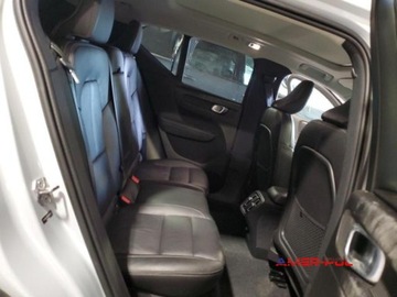 Volvo XC40 2022 Volvo XC 40 2020 r.,2,0L T5 MOMENTUM 2.0 Benzyna 252KM, zdjęcie 10