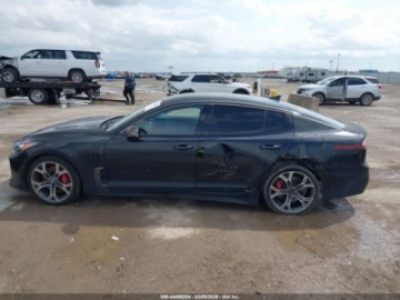 Kia Stinger Liftback 3.3 T-GDi 366KM 2018 Kia Stinger Gt 2018 3.3 Benzyna 365KM, zdjęcie 2