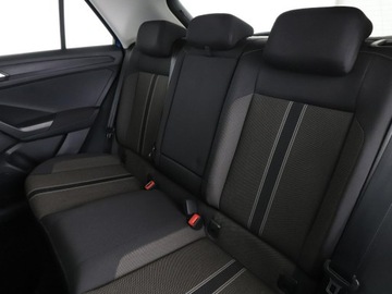 Volkswagen T-Roc I SUV 1.5 TSI ACT 150KM 2018 Volkswagen T-Roc navi klima auto grzane fotele, zdjęcie 16