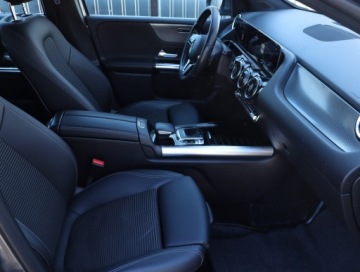 Mercedes Klasa B W247 Sports Tourer 2.0 B200d 150KM 2019 Mercedes B B 200 d, Automat, Skóra, Navi, Klima, zdjęcie 8