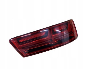 AUDI Q7 4M LAMPA PRAWA TYL 4M0945094E
