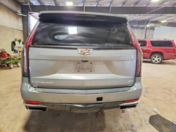 Cadillac Escalade III 2023 Cadillac Escalade Premium Luxury 2023 6.2 Benzyna 420KM, zdjęcie 2
