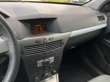 Opel Astra H Hatchback 5d 1.8 ECOTEC 125KM 2005 OPEL ASTRA 1.8 BENZYNA KLIMA Z NIEMIEC, zdjęcie 12