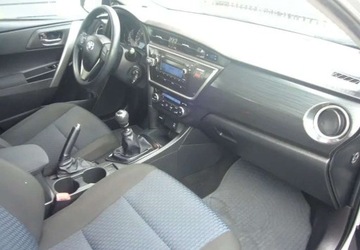 Toyota Auris II Touring Sports D-4D 90 90KM 2013 Toyota Auris Toyota Auris 1.4 D-4D Active 1.4 Diesel 90KM, zdjęcie 17