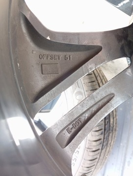 KOLA LETNÍ 19" HYUNDAI SANTA FE KIA SORENTO 5X114,3 235/55 R19 BARUM 2023R