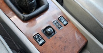 Mercedes W124 Sedan 2.0 136KM 1993 Mercedes-Benz W124 (1984-1993) 2.0I 136KM Klima Skora Z Grecji Bez rdzy, zdjęcie 13