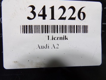 AUDI A2 PŘÍSTROJOVÁ DESKA TACHOMETR 8Z0920900A