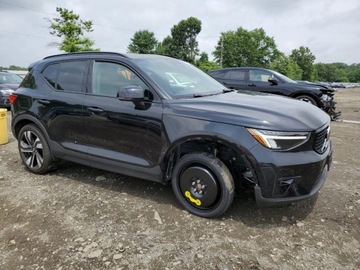 Volvo XC40 2023 Volvo XC 40 Plus 2023 2.0l 2.0 Benzyna 194KM, zdjęcie 4