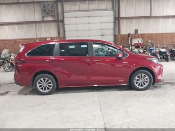 Toyota Sienna III 2021 Toyota Sienna 2021 XLE 2.5 Hybryda 189KM, zdjęcie 7