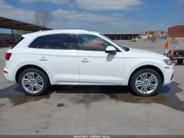 Audi Q5 II SUV 2.0 TFSI 252KM 2018 Audi Q5 2.0t Premium2.0t Tech Premium, 2018r., 4x4, 2.0L 2.0 Benzyna 252KM, zdjęcie 4