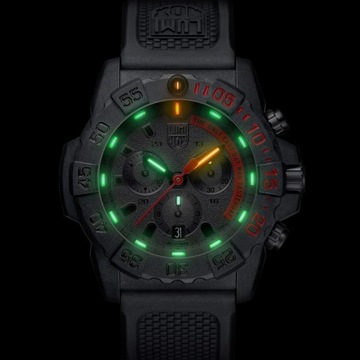 Luminox Analogowy zegarek dla dorosłych Unisex