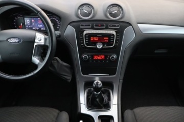 Ford Mondeo IV Kombi 1.6 EcoBoost 160KM 2014 Ford Mondeo 1.6 EcoBoost, Salon Polska, zdjęcie 11
