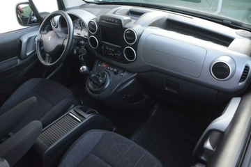 Peugeot Partner II 2018 Peugeot Partner 1.2T nawi doinwestowany Car Play, zdjęcie 16