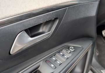 Peugeot 3008 II Crossover Facelifting  1.6 PureTech 180KM 2021 Peugeot 3008 1.6 PureTech GT Pack SS EAT8 SalonPL FVat Od Reki 1.6 Benzyna, zdjęcie 10