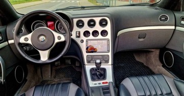 Alfa Romeo Spider IV 2007 Alfa Romeo Spider 2.4 JTDm 200KM Xenon Skora AndroidWiFiNavi 2.4 Diesel, zdjęcie 10