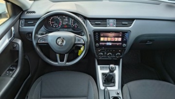 Skoda Octavia III Liftback Facelifting 1.6 TDI 115KM 2018 Skoda Octavia 1.6TDI 115KM Tempomat SalonPL Iwl Cz, zdjęcie 31
