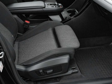 BMW Seria 2 G42-U06 Active Tourer 1.5 218i 136KM 2022 BMW 218 WND1828C#218i Ambient K.cof NAVI Podgrz.f, zdjęcie 30