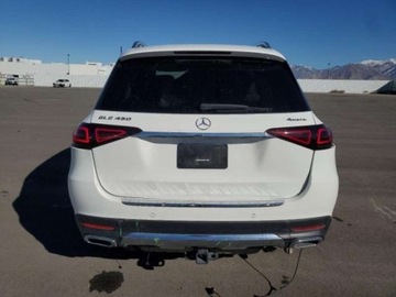 Mercedes GLE V167 2022 Mercedes-Benz GLE 2022, 3.0L, 4x4, 450, od ubezpieczalni 3.0 Benzyna 362KM, zdjęcie 3