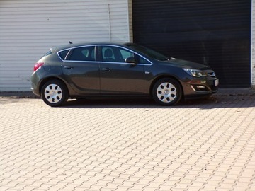 Opel Astra J GTC 1.4 Turbo ECOTEC 140KM 2014 Opel Astra FUUL OPCJA COSMO I WŁAŚĆ 2014R, zdjęcie 3