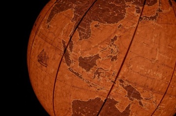 GLOBUS ŻAGLOWCE ŚWIATA 32 CM PODŚWIETLANY OZDOBNY
