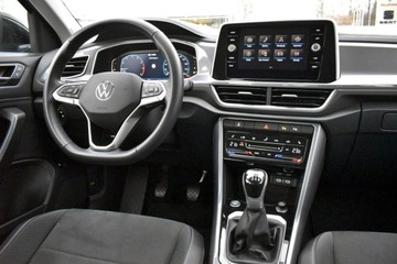 Volkswagen T-Roc I SUV Facelifting 1.5 TSI ACT 150KM 2024 Volkswagen T-Roc Bezwypadkowy / Salon Polska /, zdjęcie 17