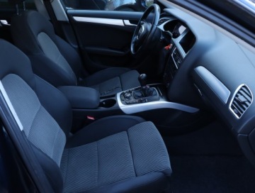 Audi A4 B8 Avant 2.0 TDI 143KM 2008 Audi A4 2.0 TDI, Navi, Klima, Klimatronic,ALU, zdjęcie 8