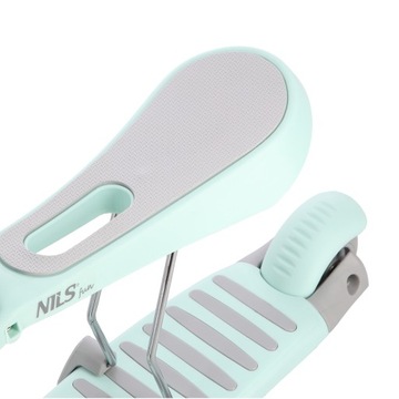 ДЕТСКИЙ САМОКАТ С СЕДЛОМ И ОСВЕЩАЮЩИМИ КОЛЕСАМИ