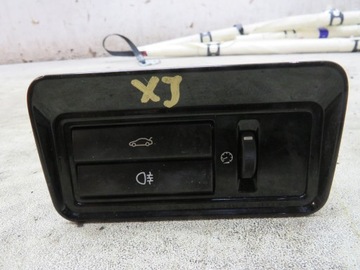 PRZYCISK KLAPY JAGUAR XJ X351 AW93-11654-AA