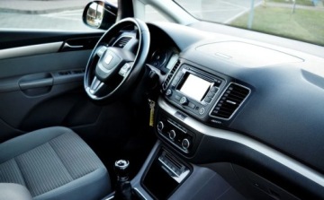 Seat Alhambra II (7N) Van 2.0 TDI 140KM 2011 Seat Alhambra Kamera cofania, Klimatyzacja, Podgrzewane fotele, Serwisowany, zdjęcie 21