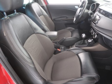 Alfa Romeo Giulietta Nuova II Hatchback 5d Facelifting 1.4 TB 16v Mair 170KM 2014 Alfa Romeo Giulietta 1.4 T MultiAir, Salon Polska, zdjęcie 8