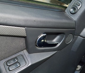 Opel Meriva I 1.3 CDTI ecoFLEX 75KM 2008 OPEL MERIVA A (MPV) (X03) 1.3 CDTI (E75) 75 KM, zdjęcie 22