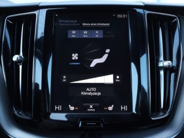 Volvo XC60 II Crossover D4 190KM 2018 Volvo XC60 D4, 187 KM, Automat, Skóra, Navi, zdjęcie 11