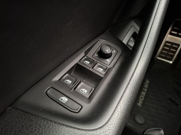 Volkswagen Arteon Fastback 2.0 TDI 190KM 2019 Volkswagen Arteon R-line, 2.0 TDI / 190KM, Salon P, zdjęcie 17