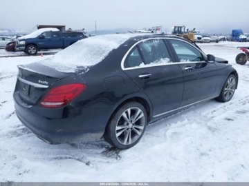 Mercedes Klasa C W205 2016 Mercedes-Benz Klasa C 2016 MERCEDES-BENZ C 300 4MATIC 2.0 Benzyna 241KM, zdjęcie 4
