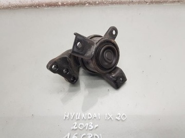 UCHYCENÍ ULOŽENÍ MOTORU HYUNDAI IX20 1.6 CRDI