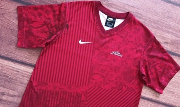 Nike NSW LIONESSES PREMIUM DRESS RED Sukienka sportowa duże LOGO S