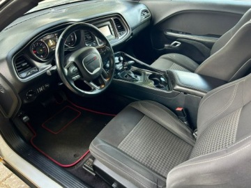 Dodge Challenger III 2017 Dodge Challenger 3.6 V6 309KM| Pakiet wizualny SRT, zdjęcie 6