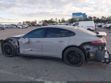 Porsche Panamera II Liftback 3.0 330KM 2020 Porsche Panamera 2020 3.0 Benzyna 330KM, zdjęcie 2